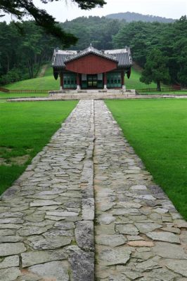 Jeongjo's Relocation of the Royal Tombs; Joseon Dynasty Politics and Confucian Ideals